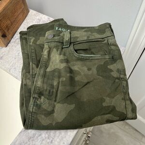 American Eagle Outfitters Green Cargo Pants